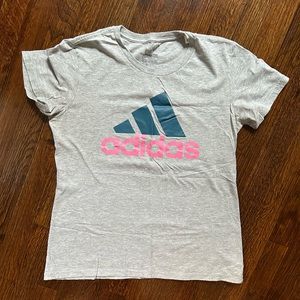 Women’s Adidas T-shirt - size M